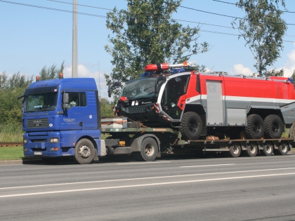 Аэропортовая и авиационная техника